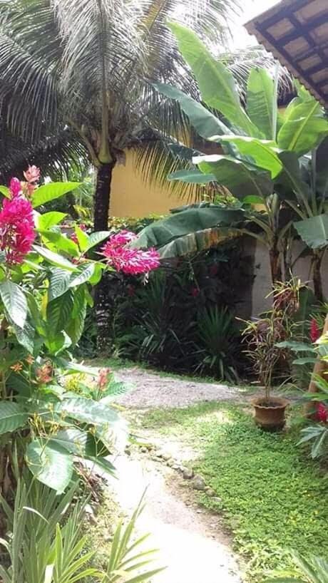 Pousada Portal Das Flores Parati Esterno foto